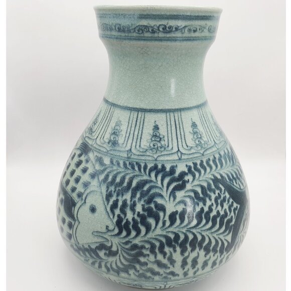 Vintage Heavy Bulbous Celadon Blue Asian Fish Motif Vase Unsigned Crazed Finish - Picture 6 of 15